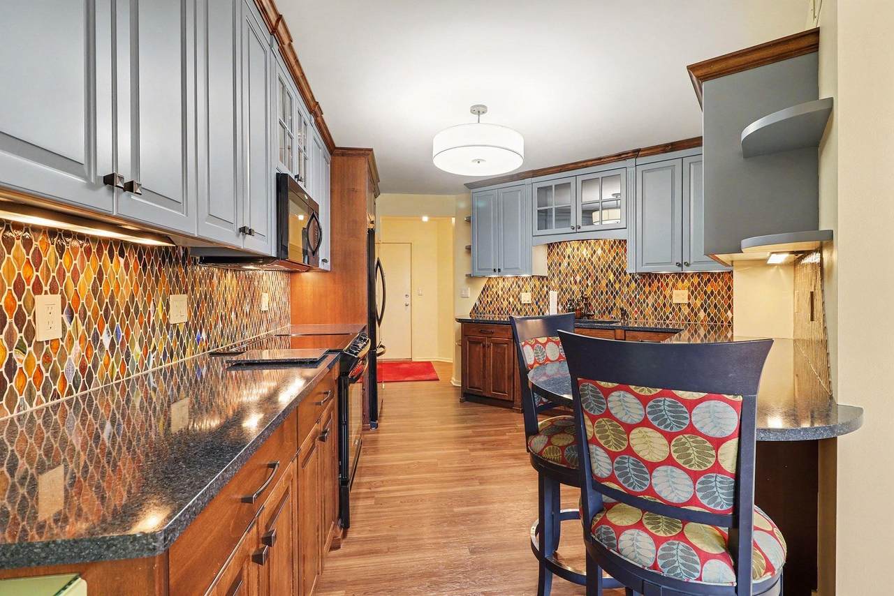 121 Washington Avenue - Photo 1