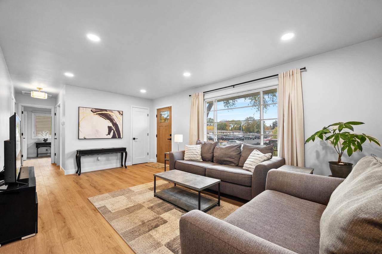 7601 Elliot Avenue - Photo 1