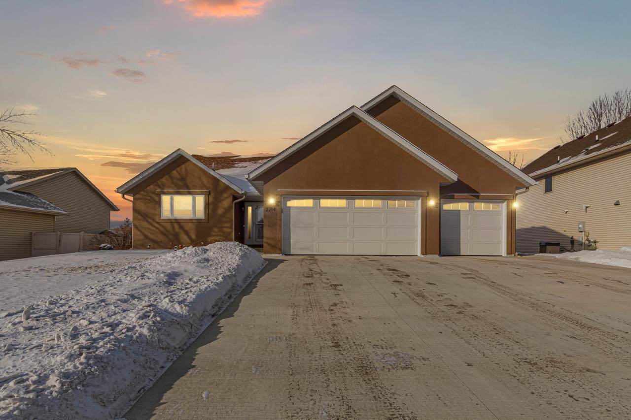 2214 Hulett Avenue - Photo 1