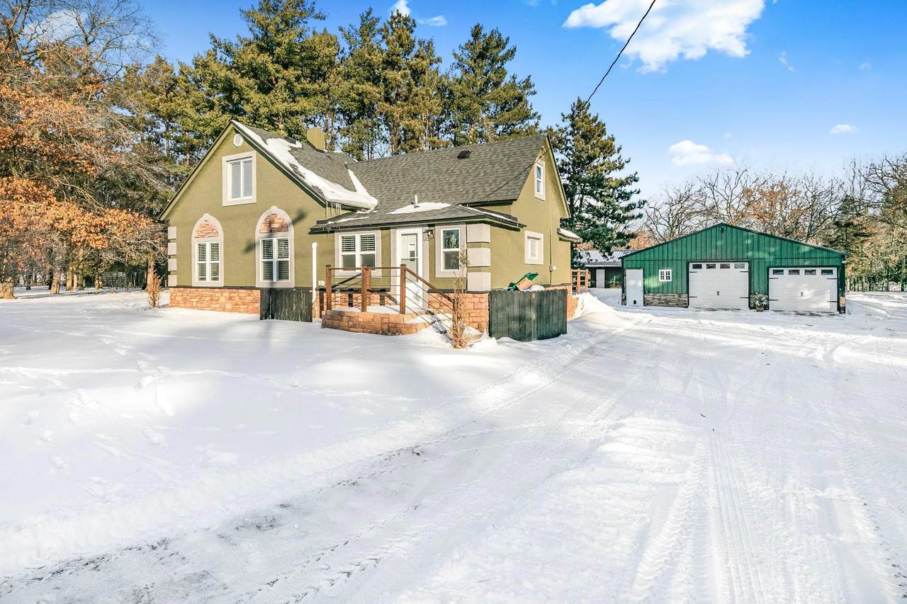 16126 19th Street - Photo 1