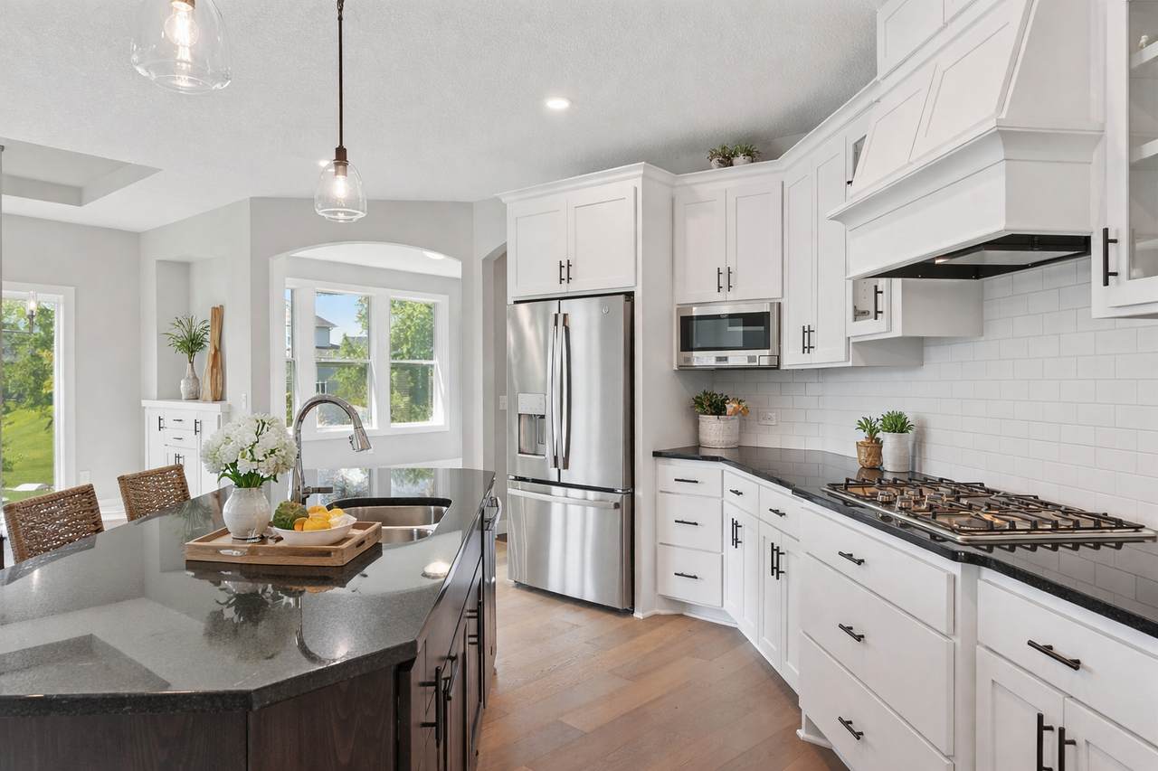 4730 131st Ave Ne - Photo 1