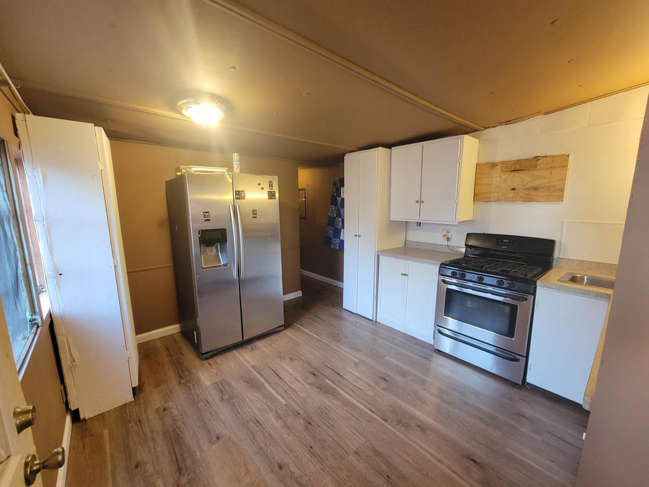 555 Highway 10 S - Photo 1