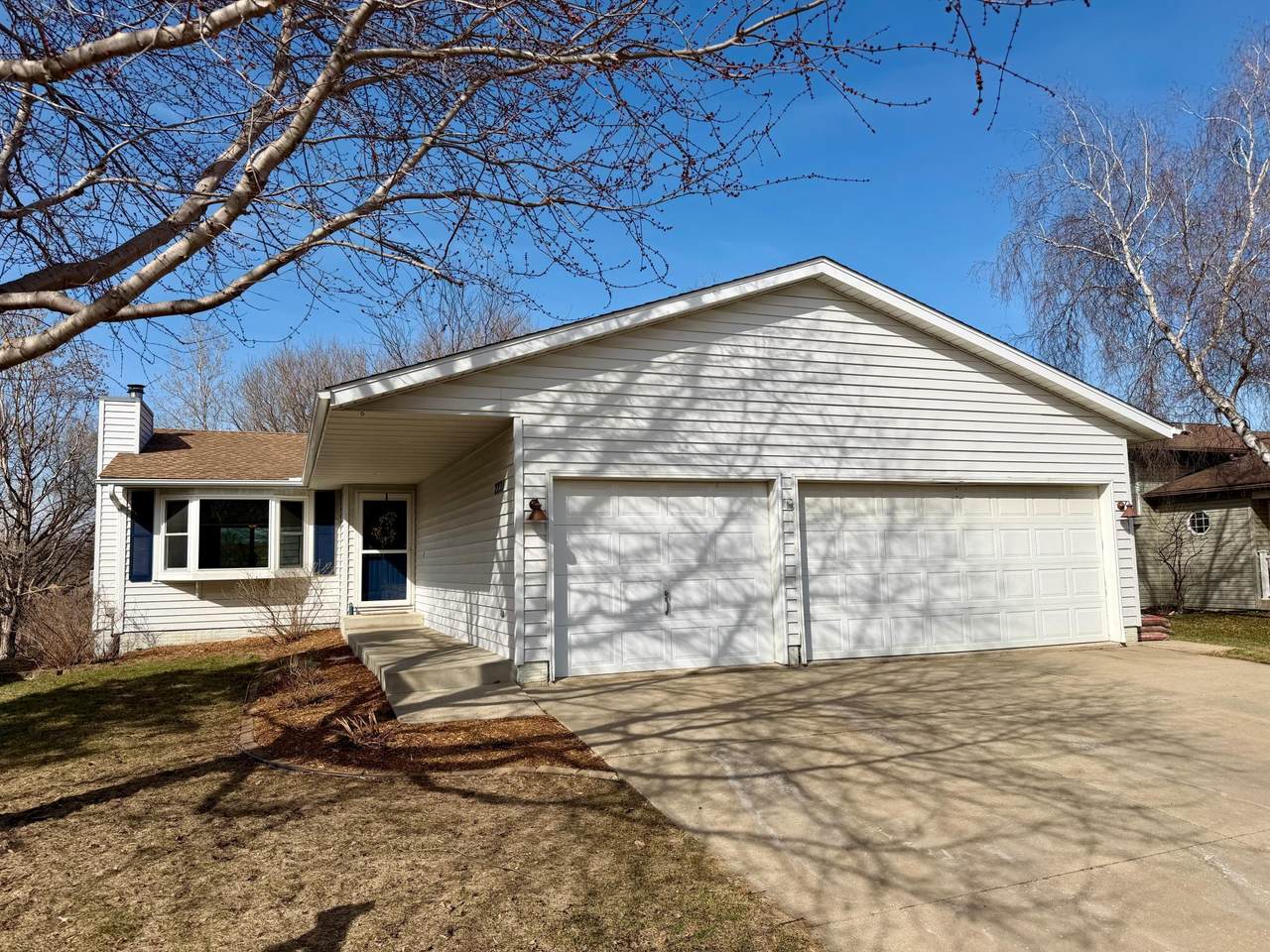 2231 52nd Street - Photo 1