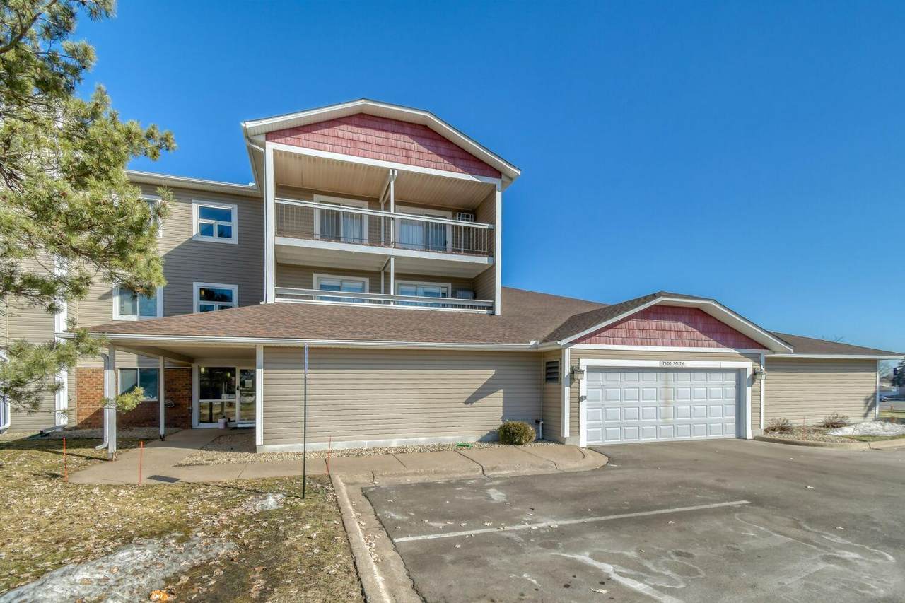 7600 157th Street - Photo 1