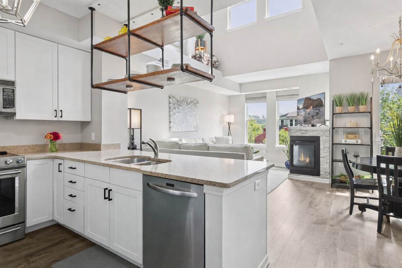 640 Main Street - Photo 1