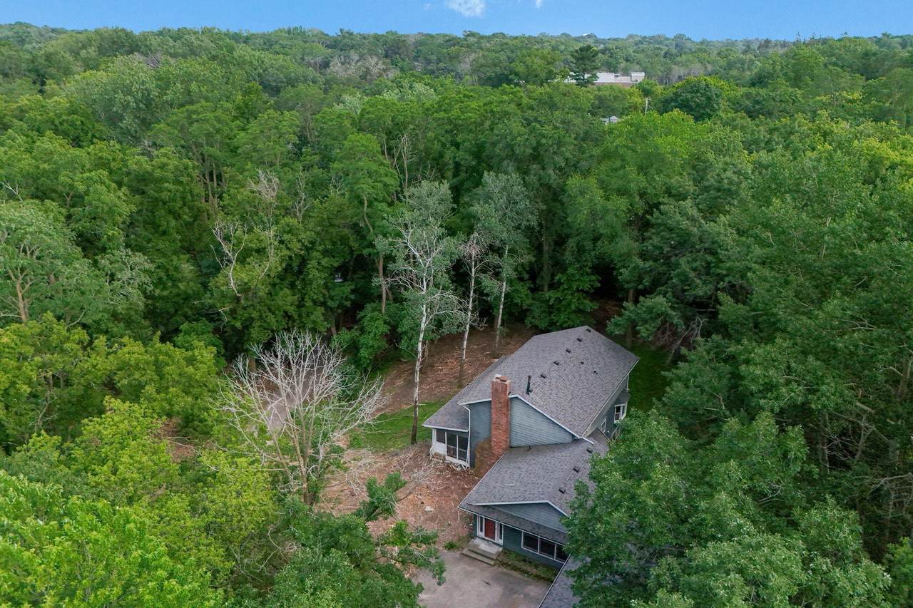 15432 Highwood Drive - Photo 1