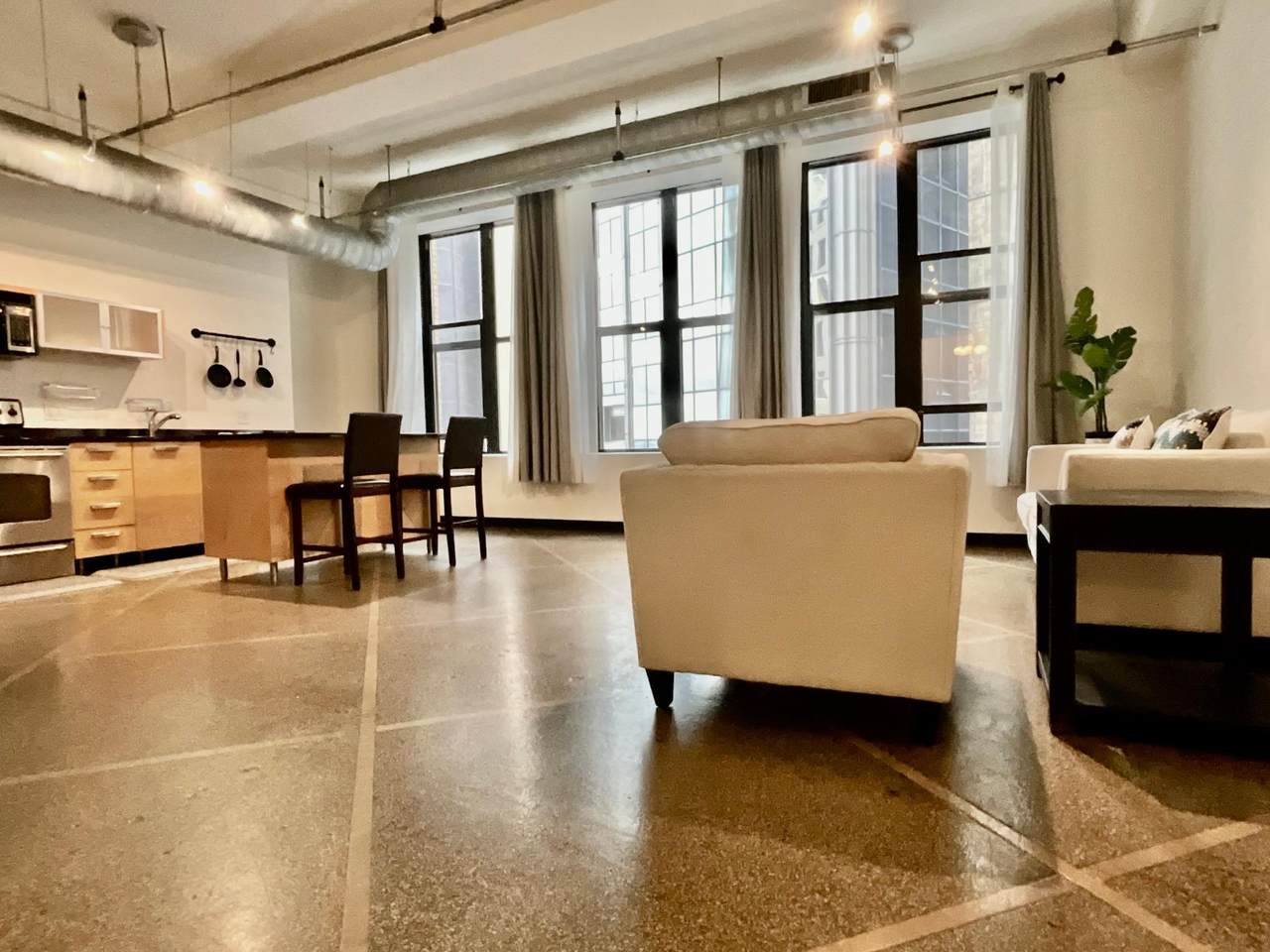 350 Saint Peter Street - Photo 1