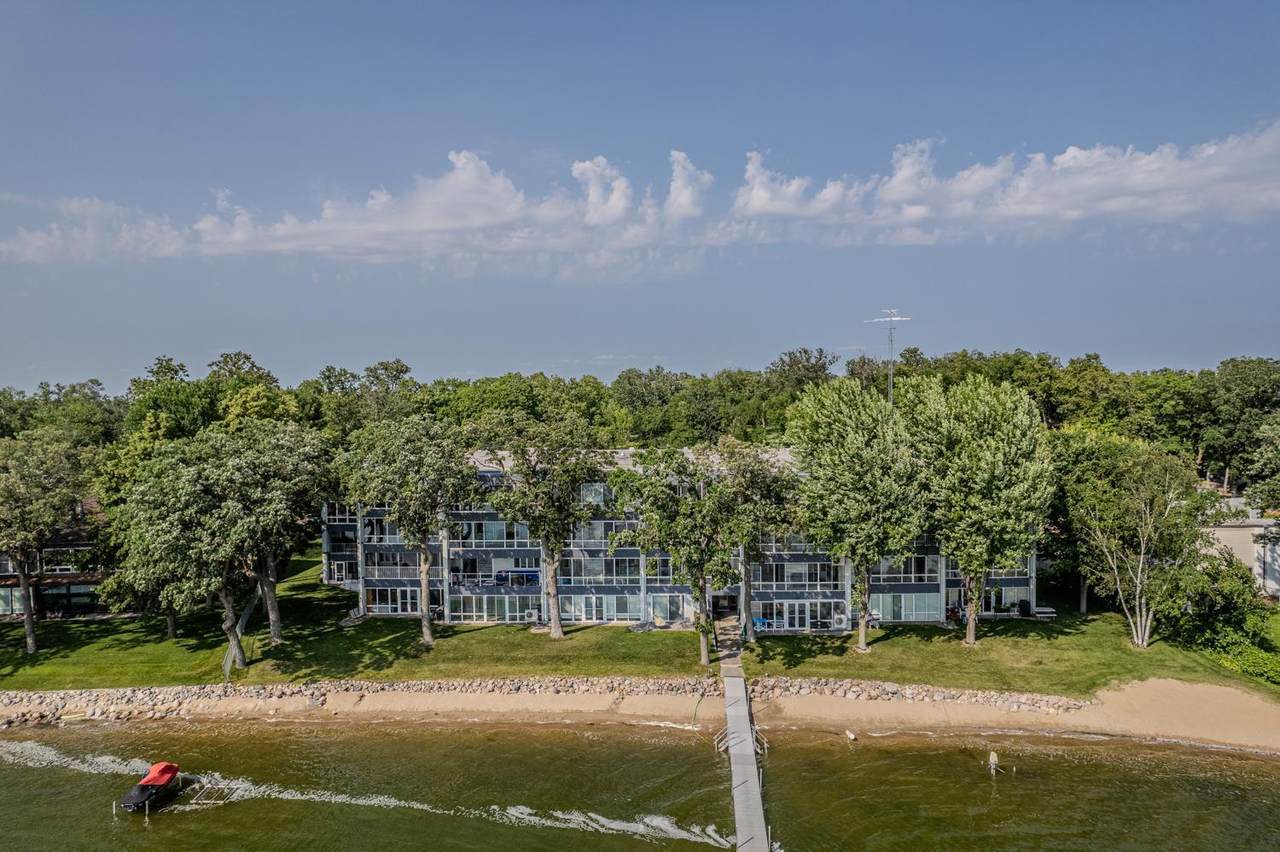 315 Park Lake Boulevard - Photo 1