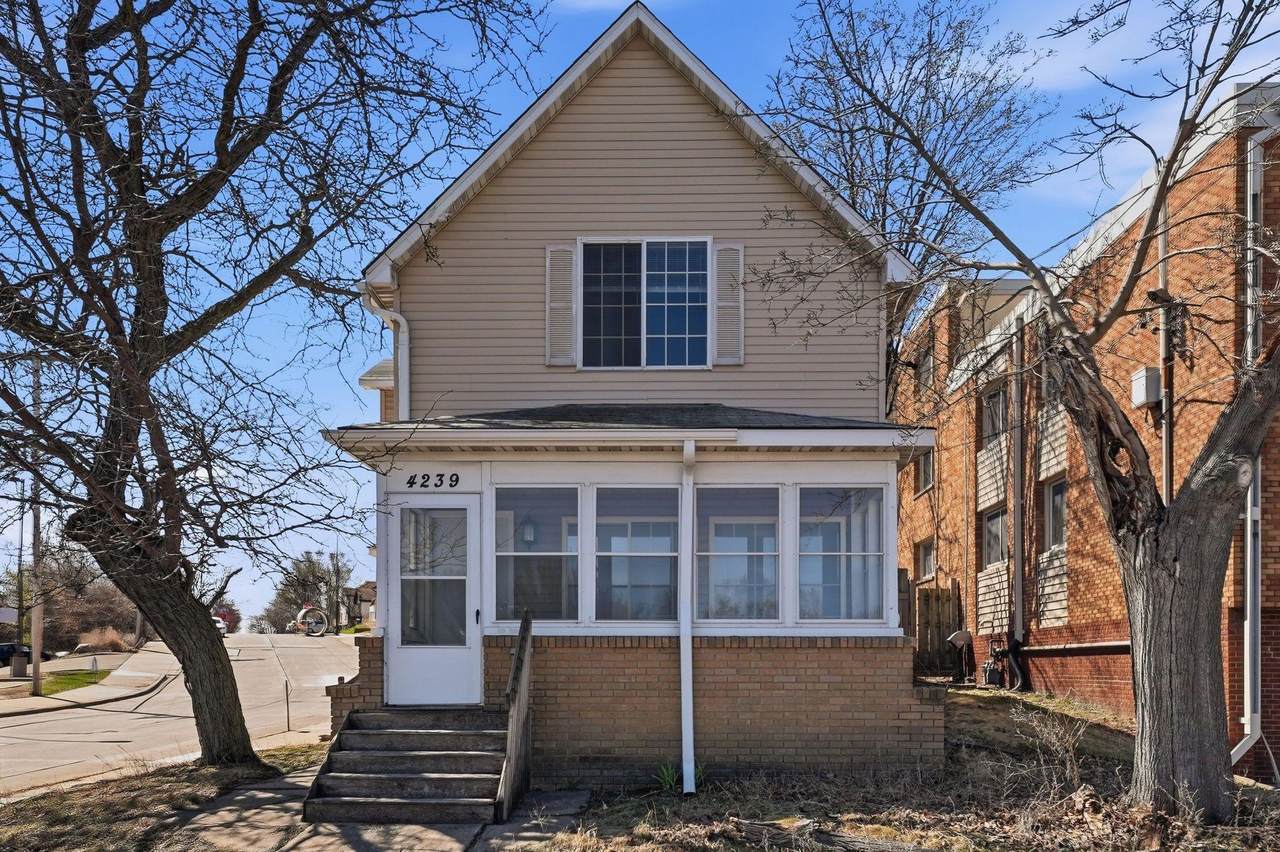 4239 Webber Parkway - Photo 1