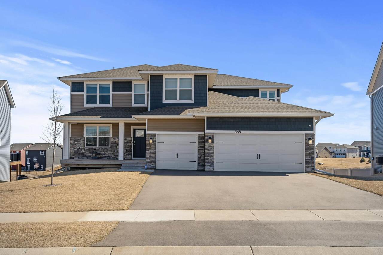 1901 Aztec Avenue - Photo 1