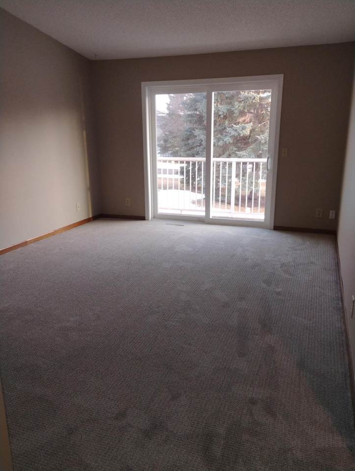 1027 Pond View Court - Photo 1