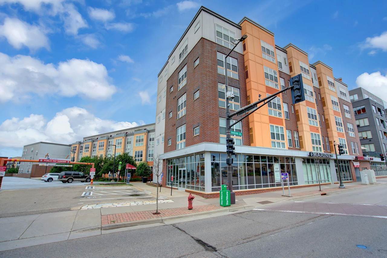 2650 University Avenue - Photo 1