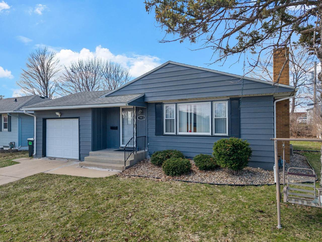 1413 16th Avenue - Photo 1