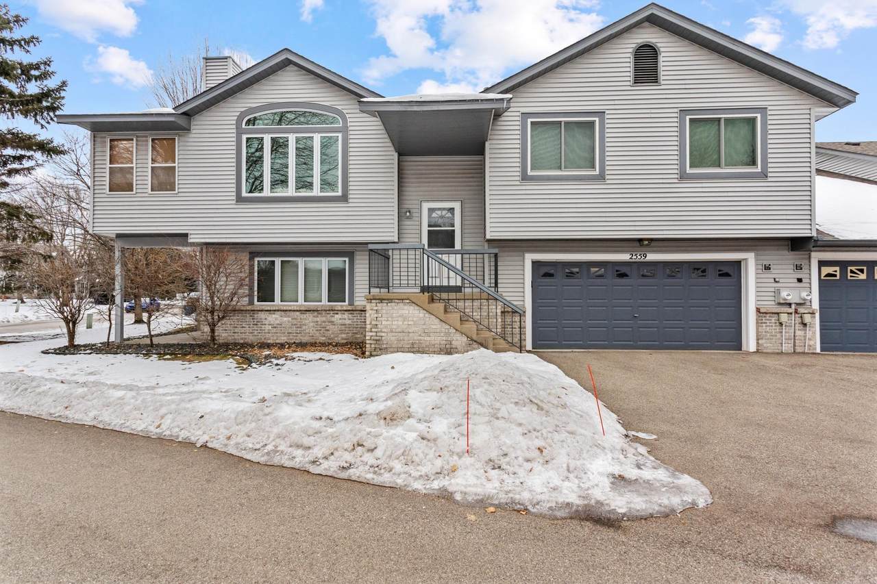 2559 Sumac Circle - Photo 1