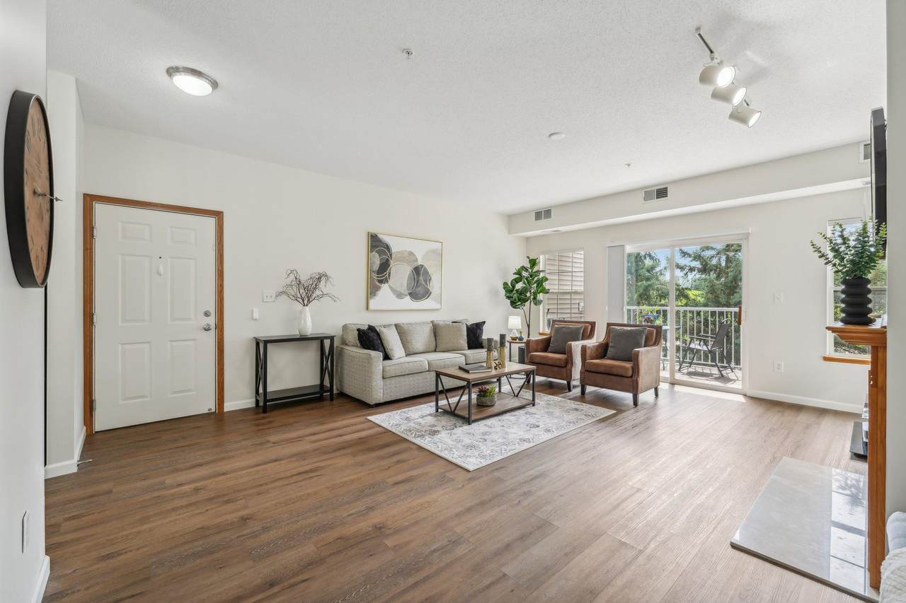 12761 Collegeview Drive - Photo 1