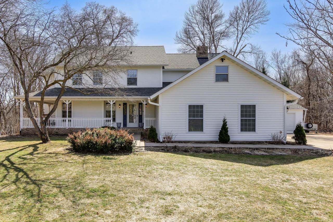 18931 180th Avenue - Photo 1