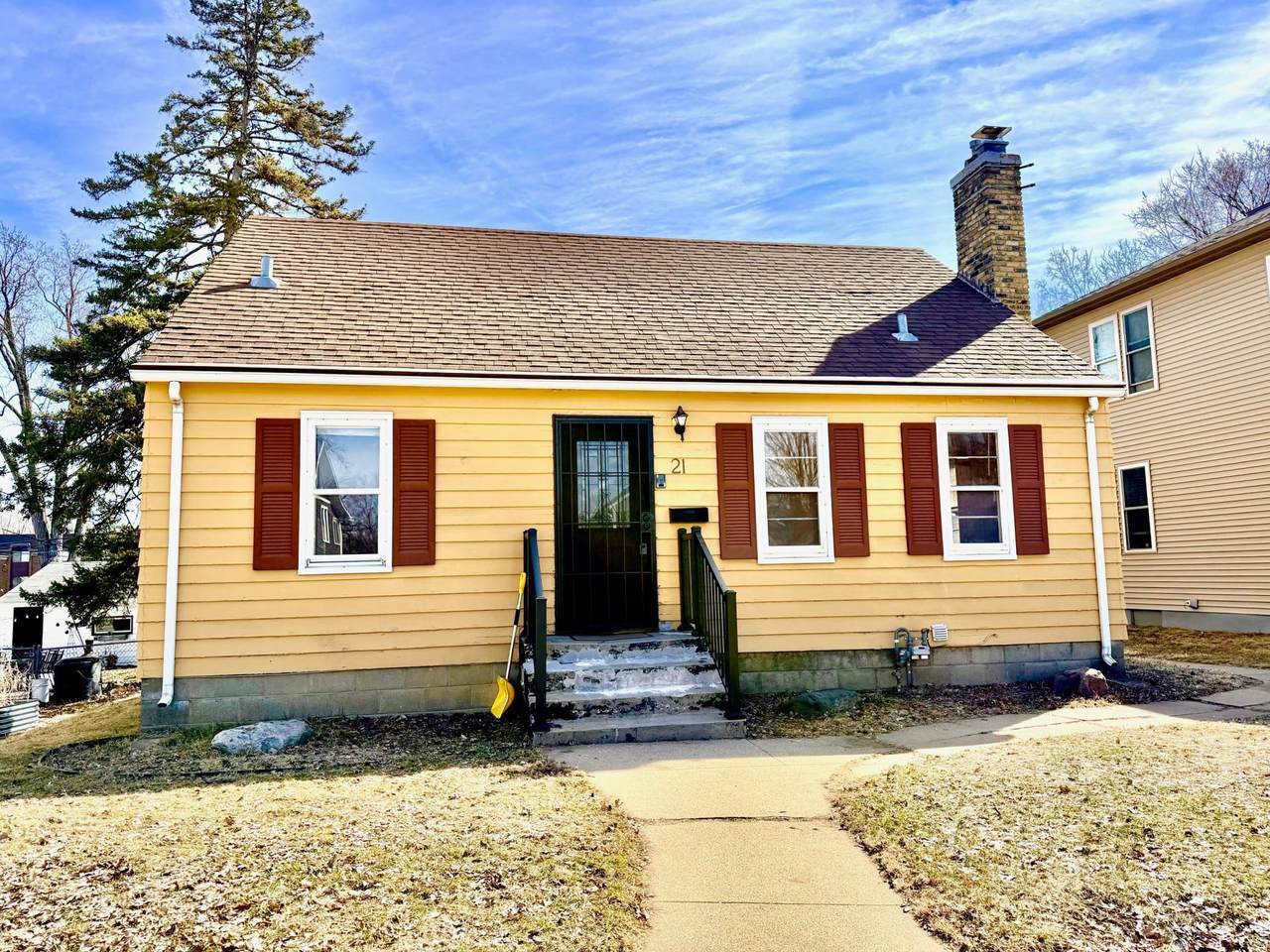 21 7th Avenue - Photo 1