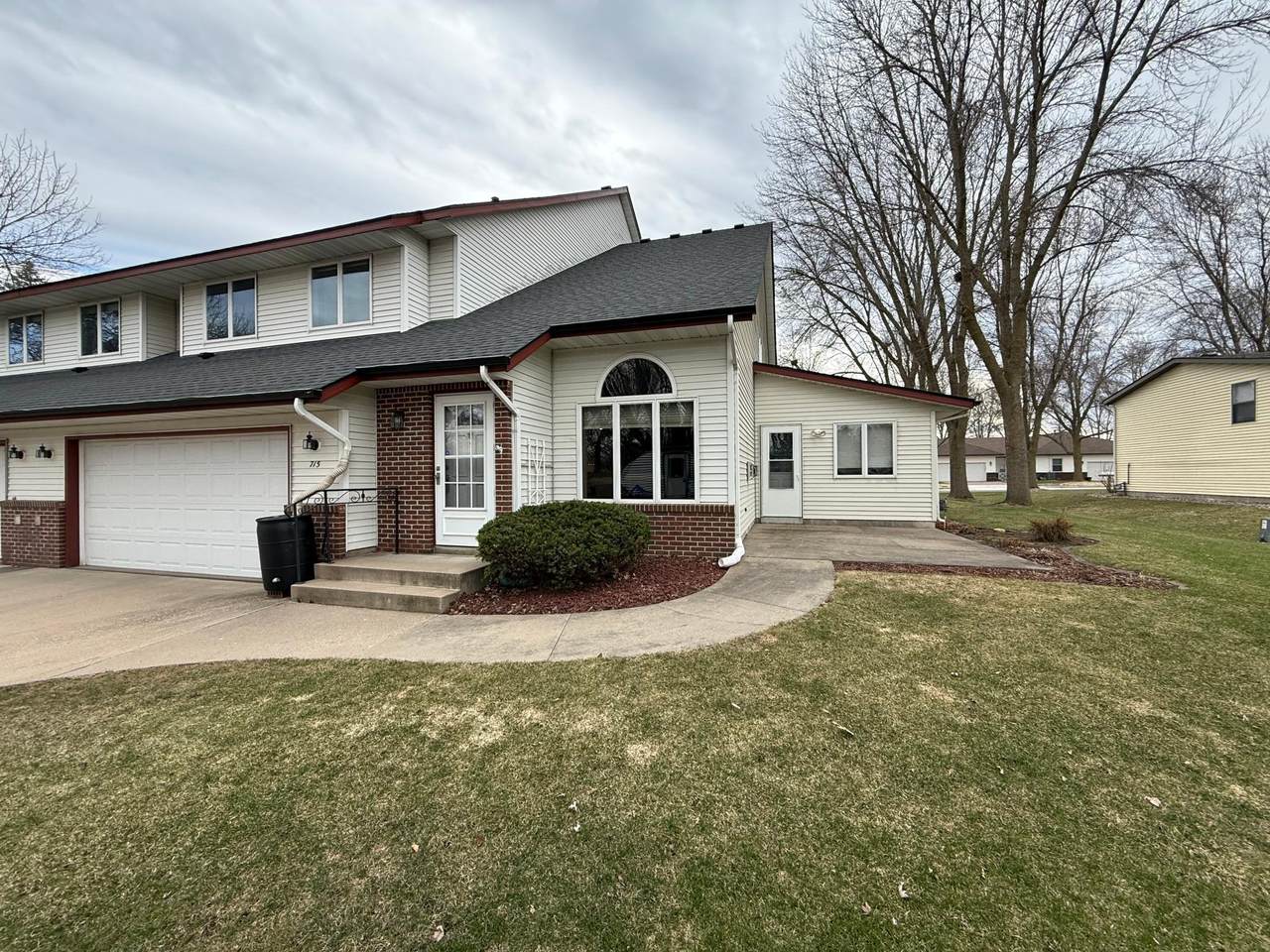 715 1st Street - Photo 1