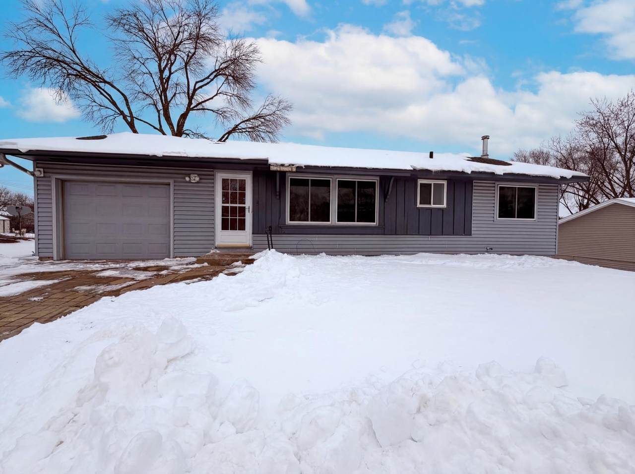 8183 Henslowe Avenue - Photo 1