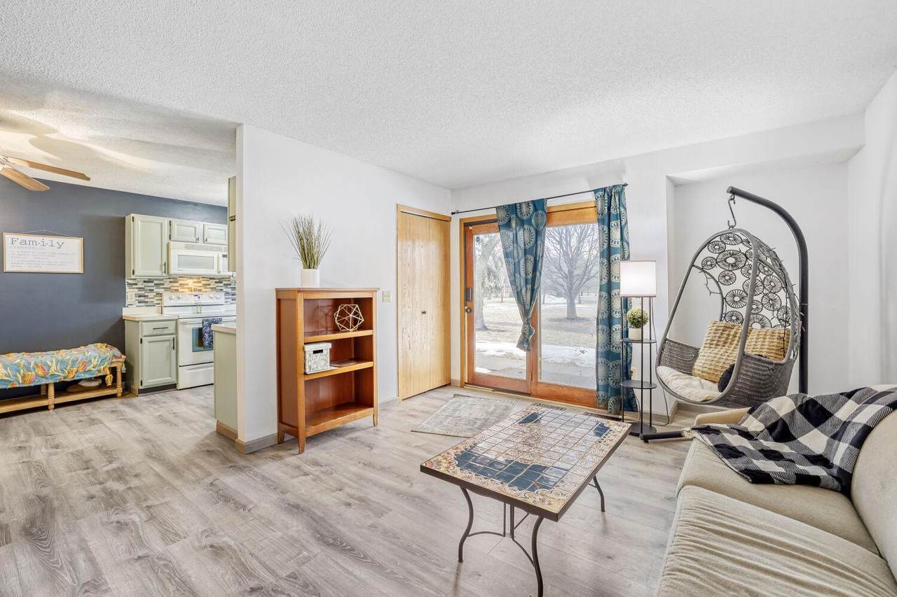 12616 University Avenue - Photo 1