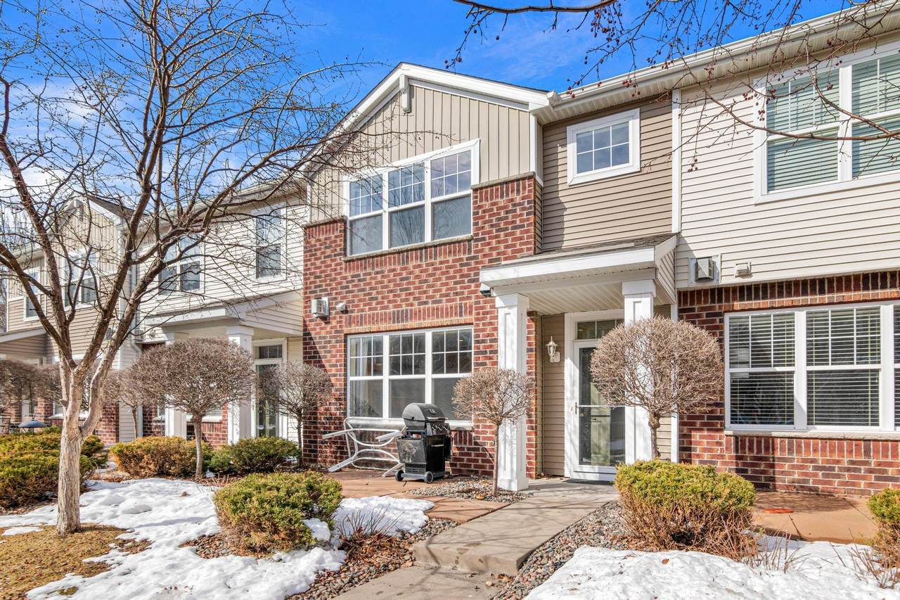 9538 Scott Circle - Photo 1