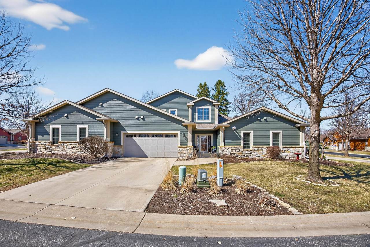 671 Panorama Circle - Photo 1