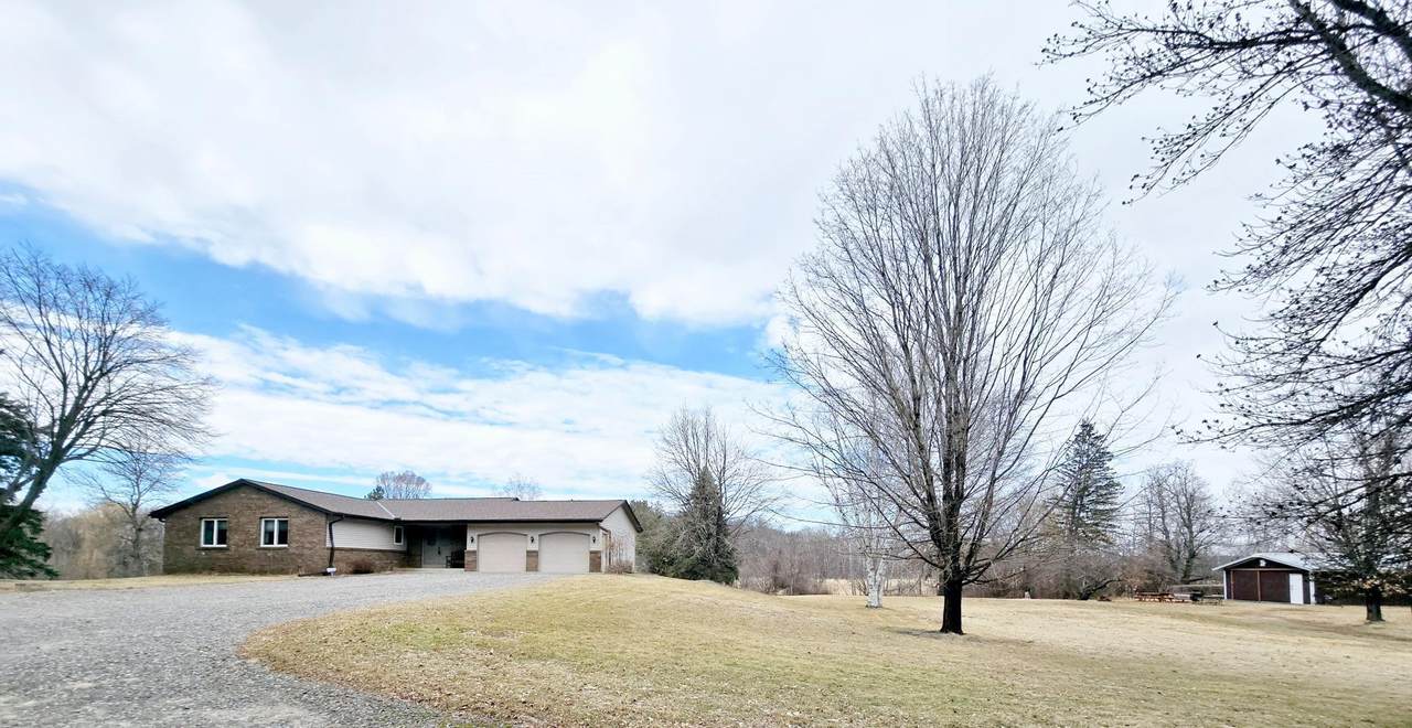 7331 175th Avenue - Photo 1