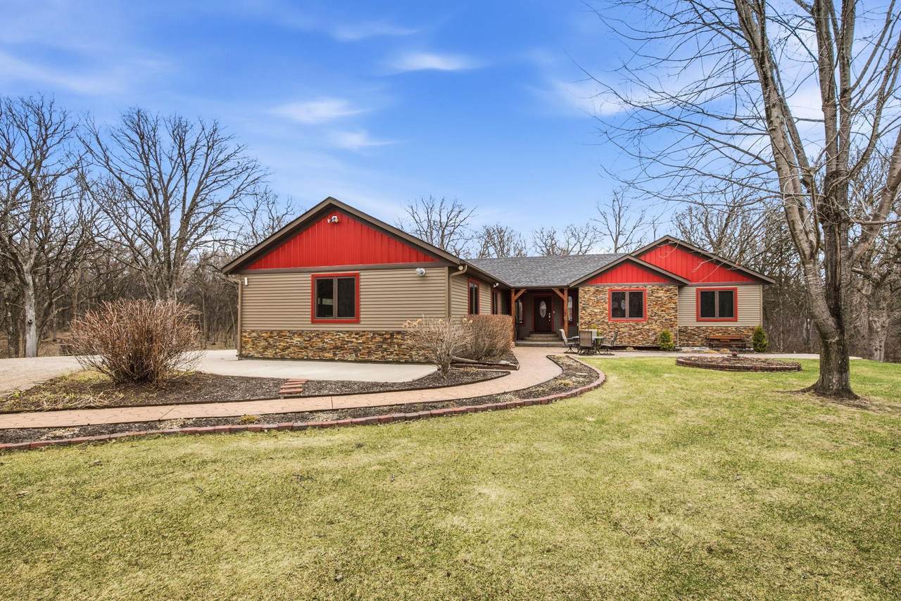 5656 60th Street - Photo 1