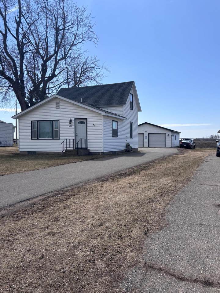 610 Hipple Avenue - Photo 1