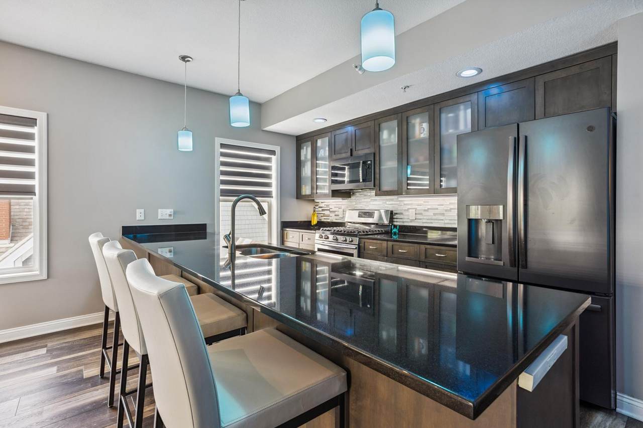 1829 Park Avenue - Photo 1