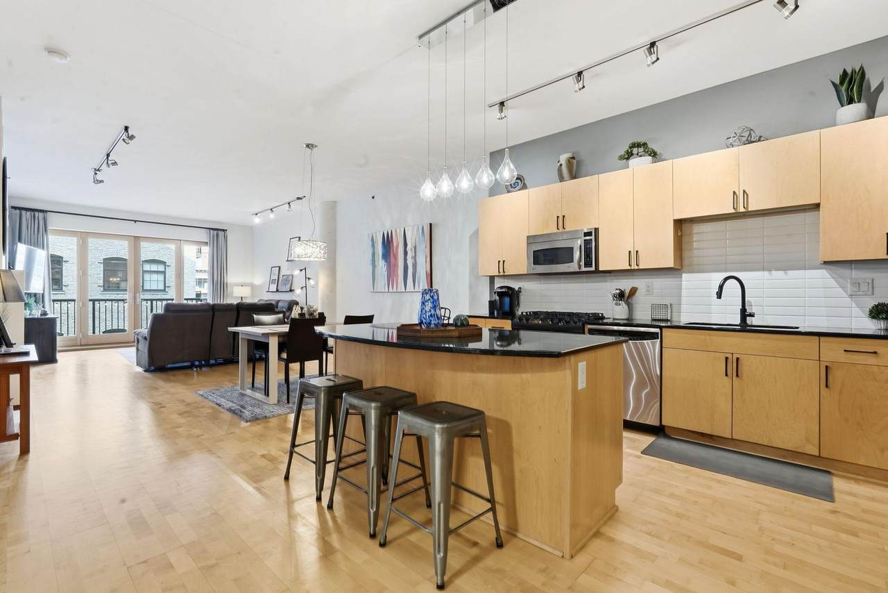 401 2nd Street - Photo 1