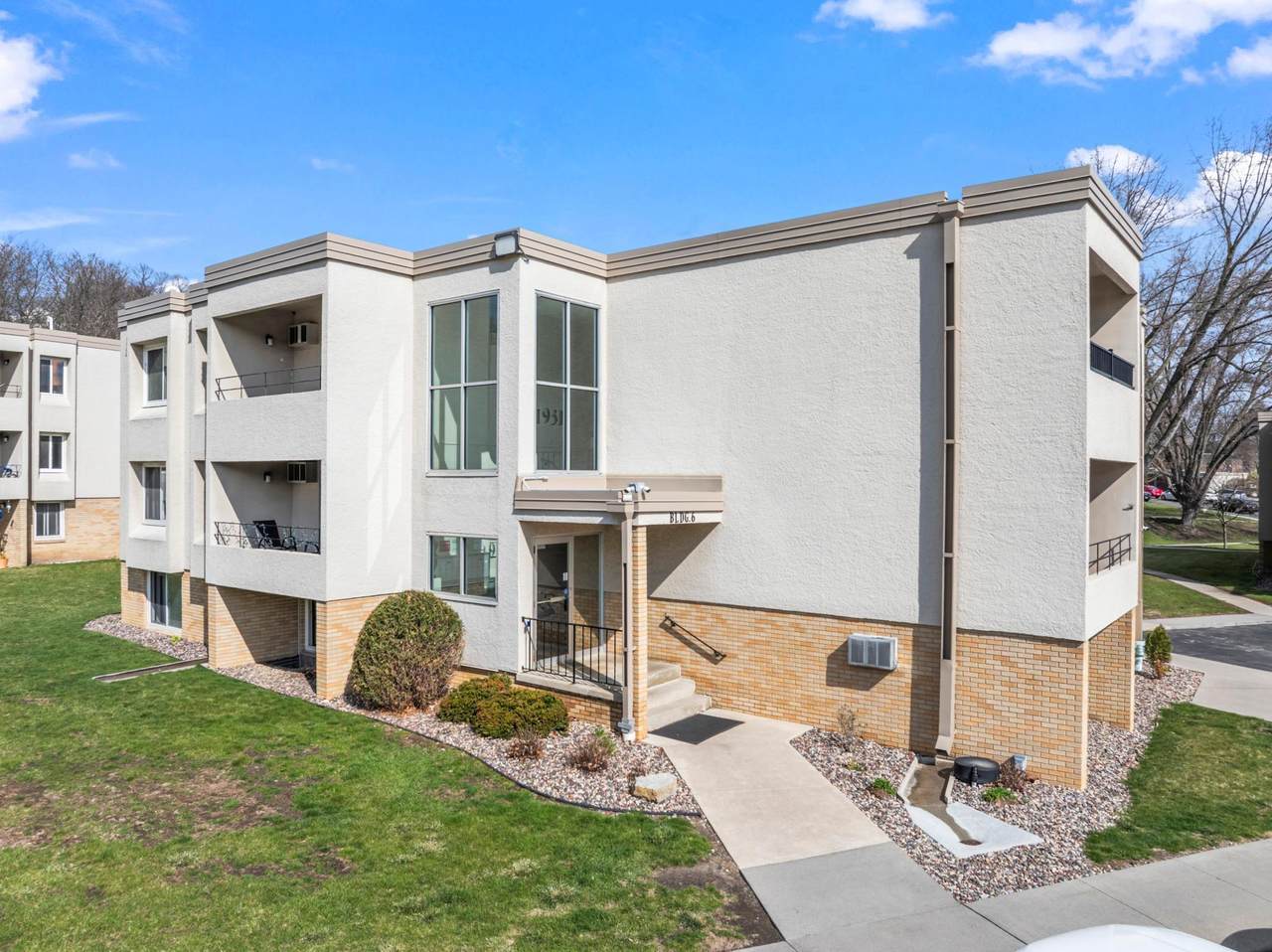 1931 Viking Drive - Photo 1