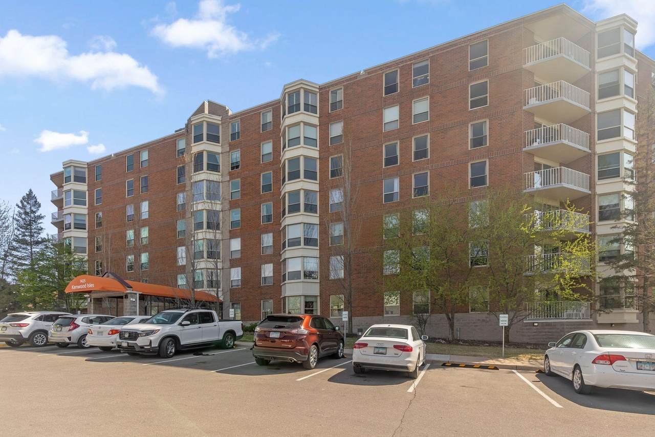 1425 28th Street - Photo 1