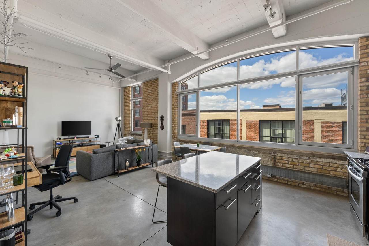 700 Washington Avenue - Photo 1