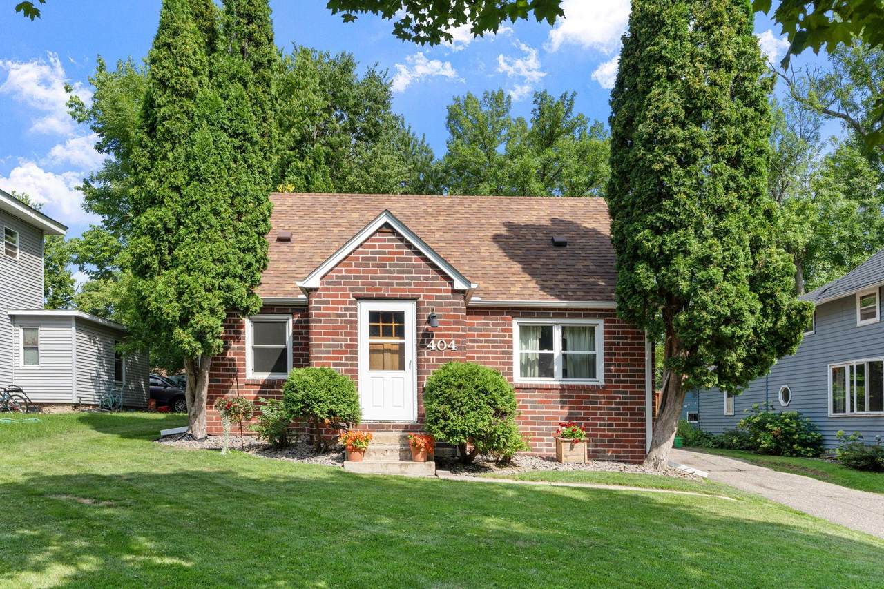 404 4th Avenue - Photo 1