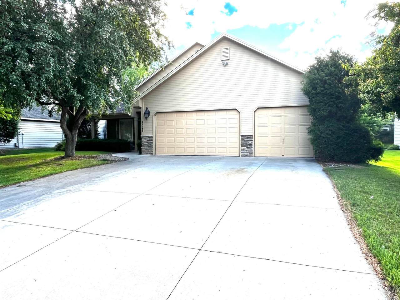9023 Nantwick Ridge - Photo 1