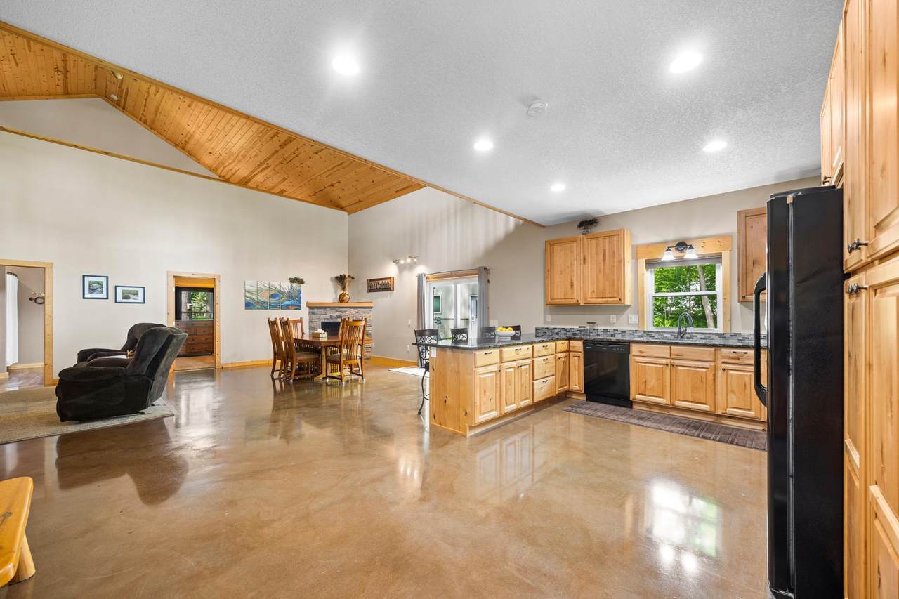 5452 Wildwood Avenue - Photo 1