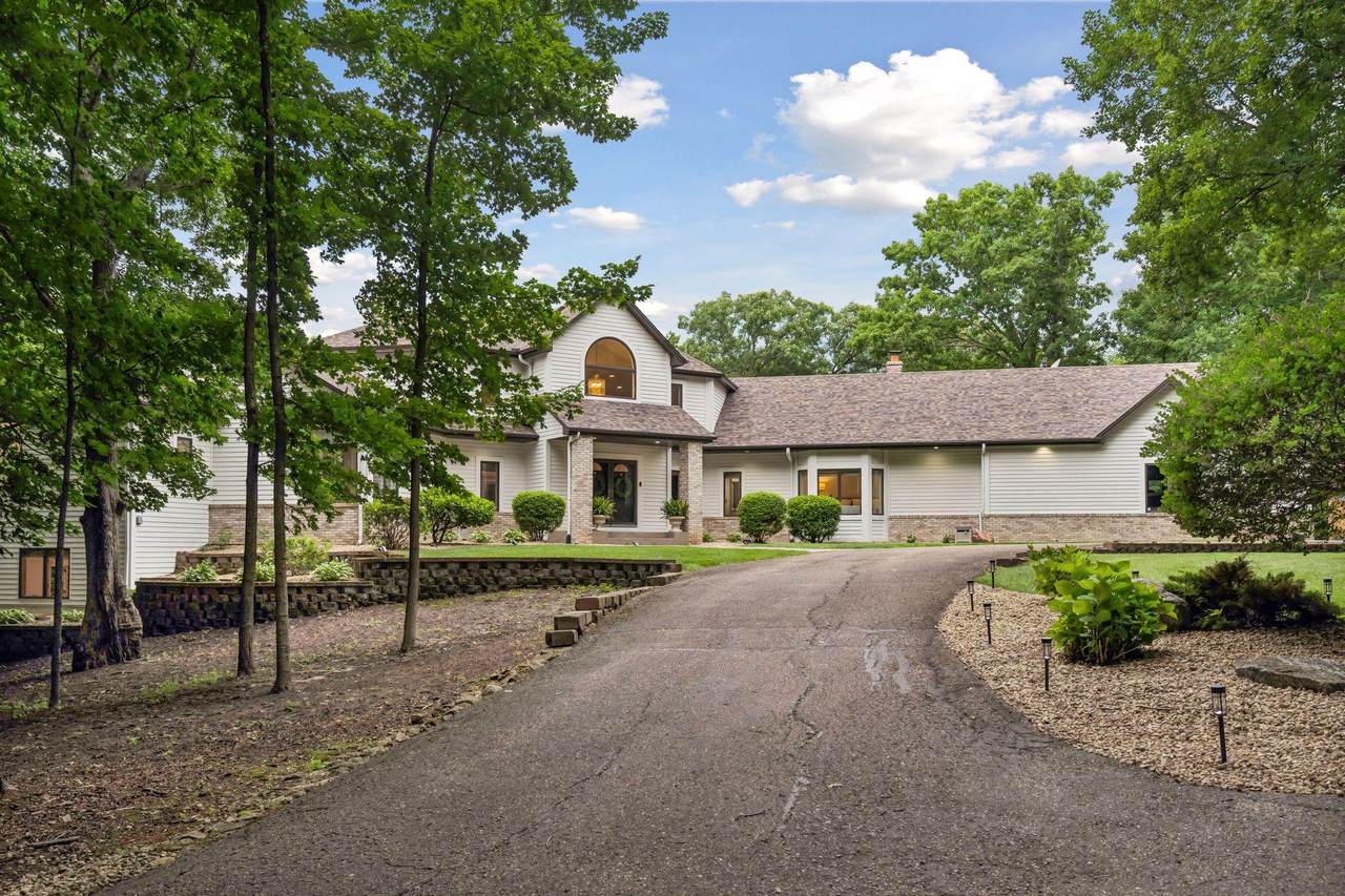 6221 Willow Drive - Photo 1