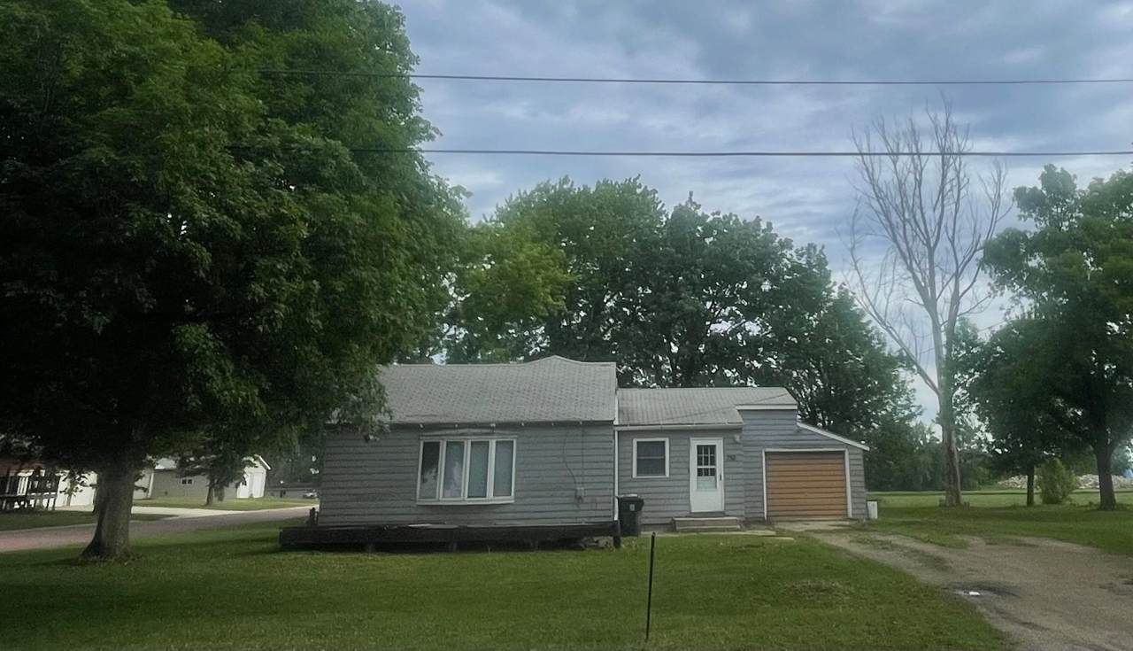 750 Greenwood Avenue - Photo 1