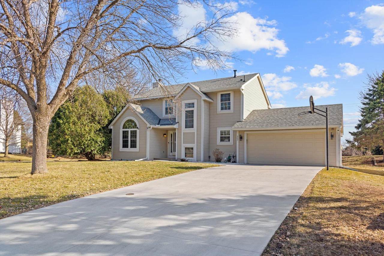 952 Moonlight Drive - Photo 1
