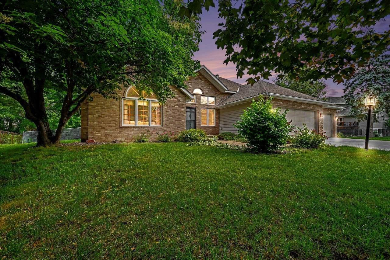 2522 Windsor Lane - Photo 1