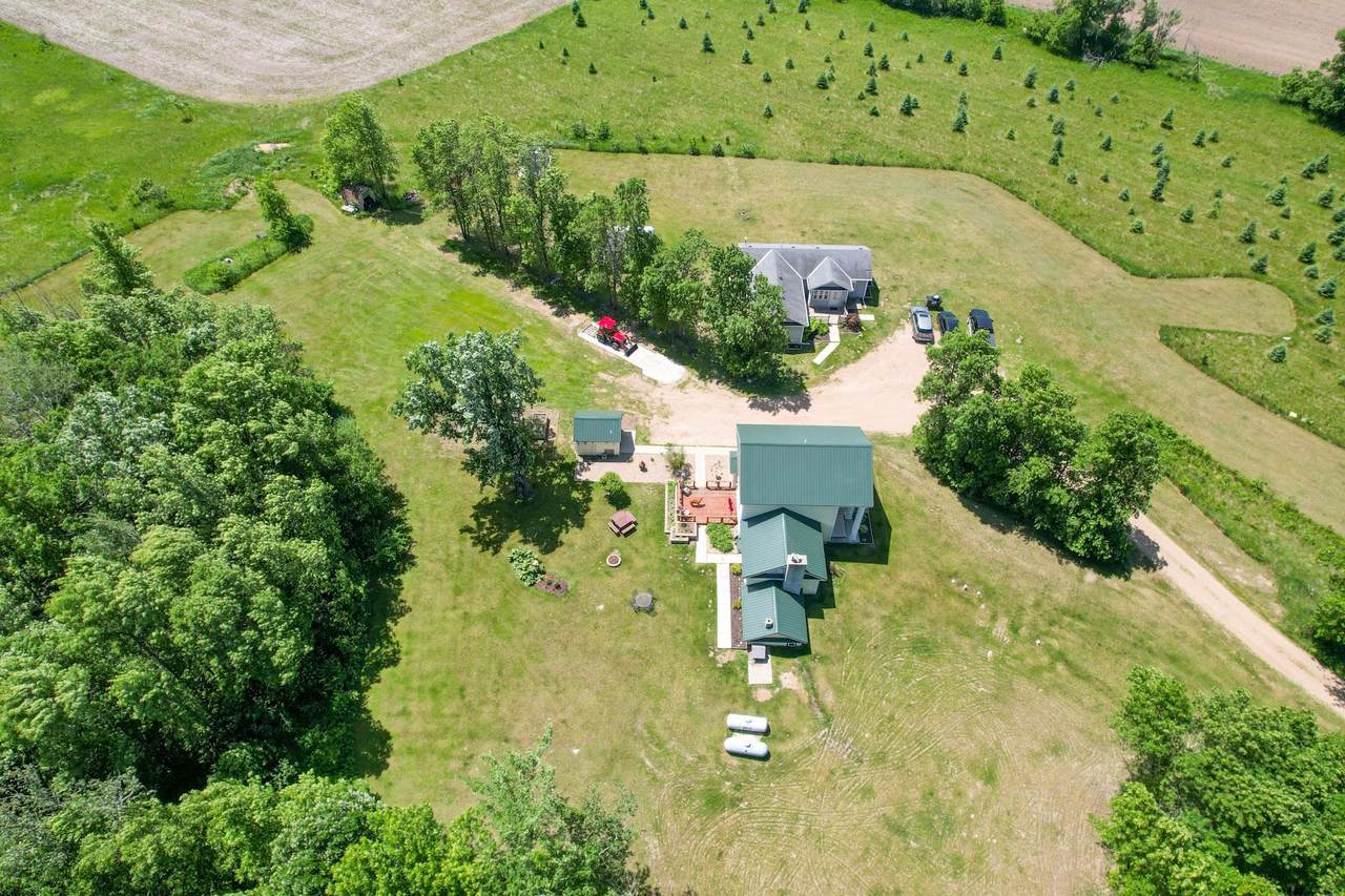 57582 398th Street - Photo 1