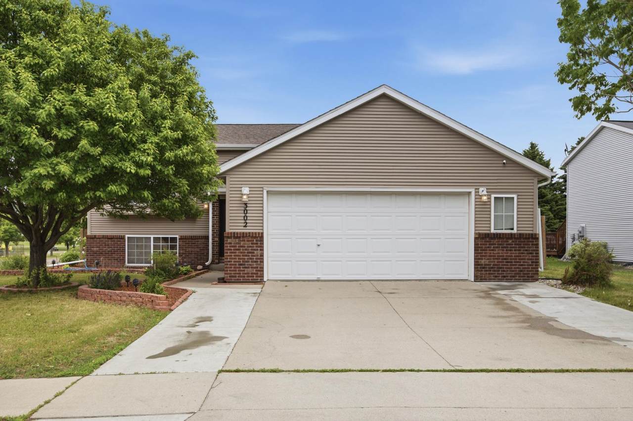 3002 34th Street - Photo 1