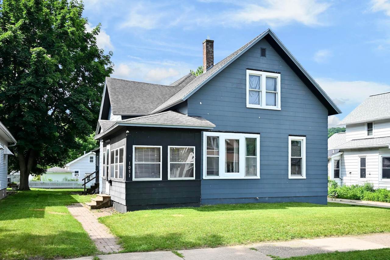 1051 King Street - Photo 1
