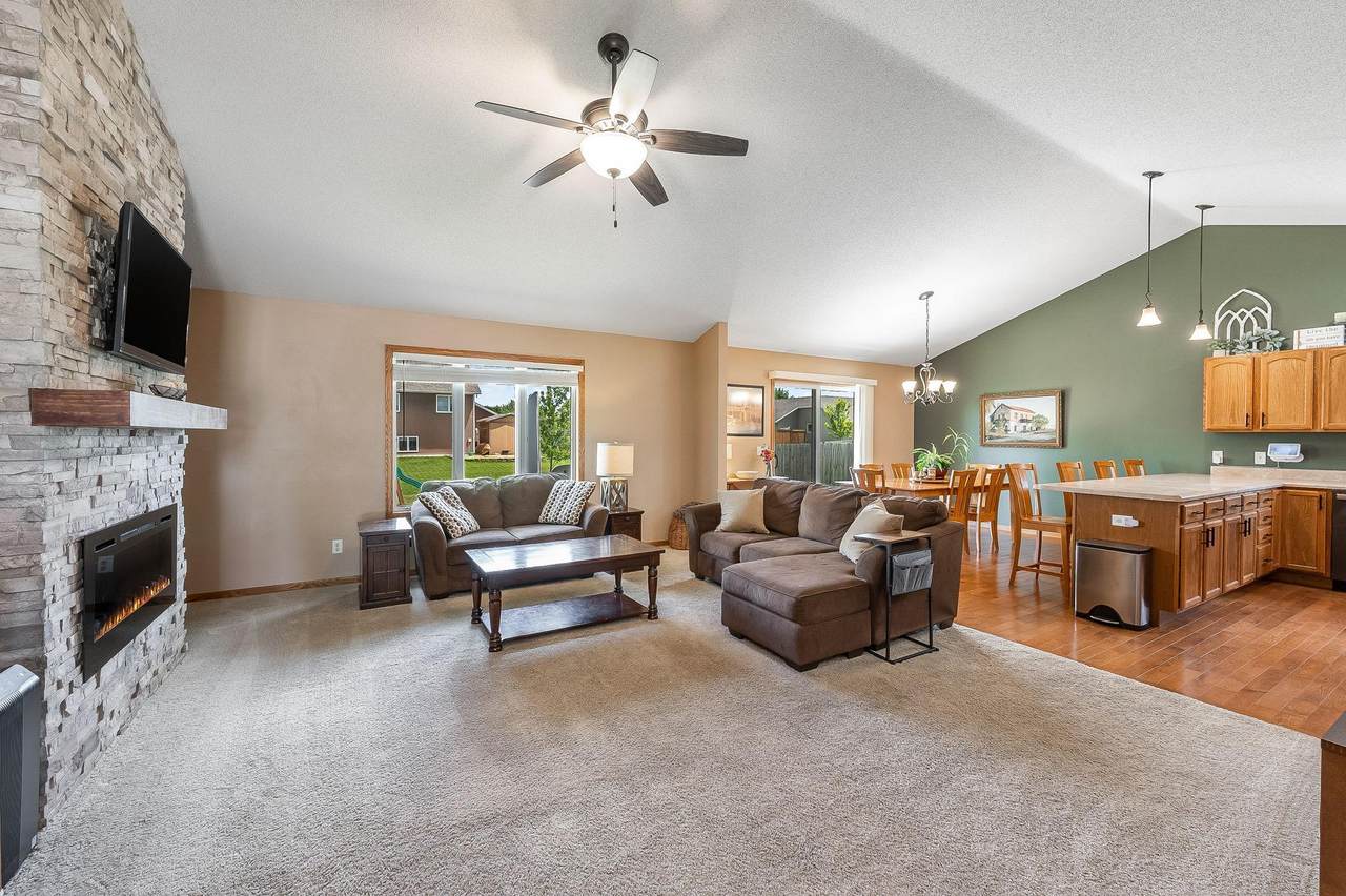 https://bt-photos.global.ssl.fastly.net/northstar/1280_boomver_2_7099084-2.jpg