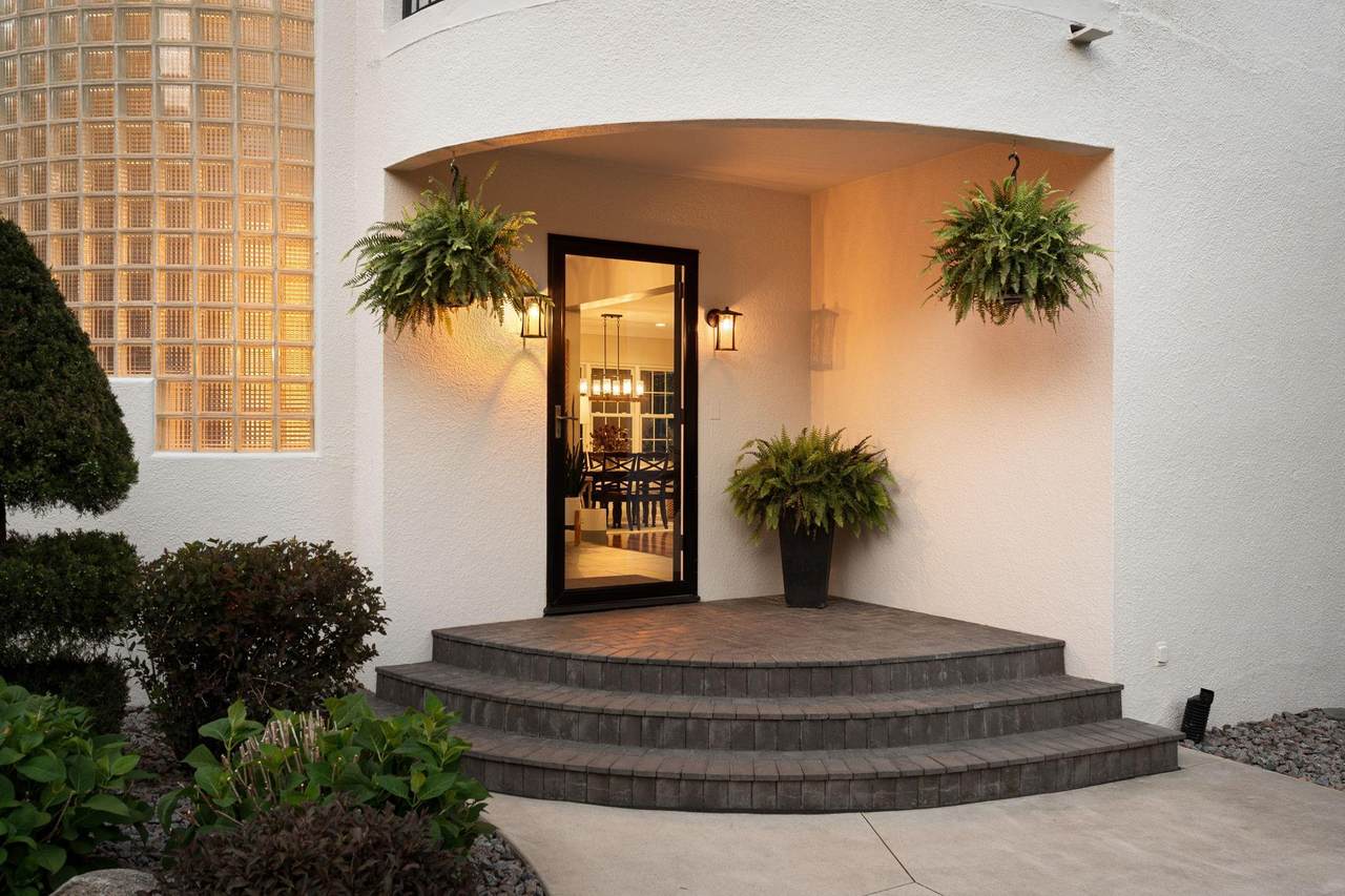 500 36th Street - Photo 1