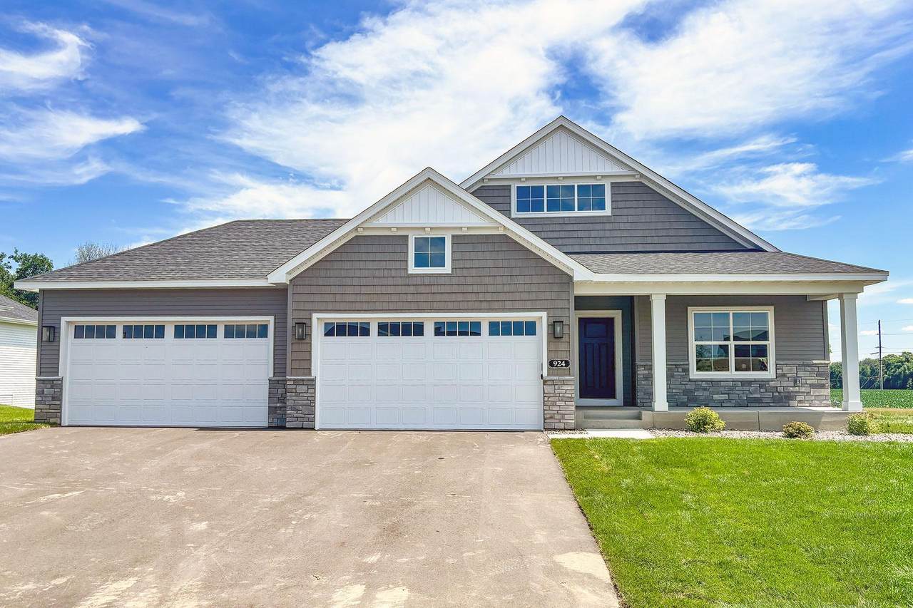 924 Yellowcrest Street - Photo 1