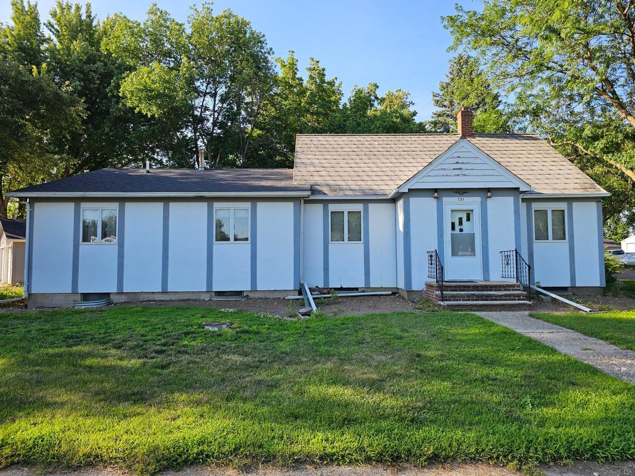 131 Dineen Street - Photo 1