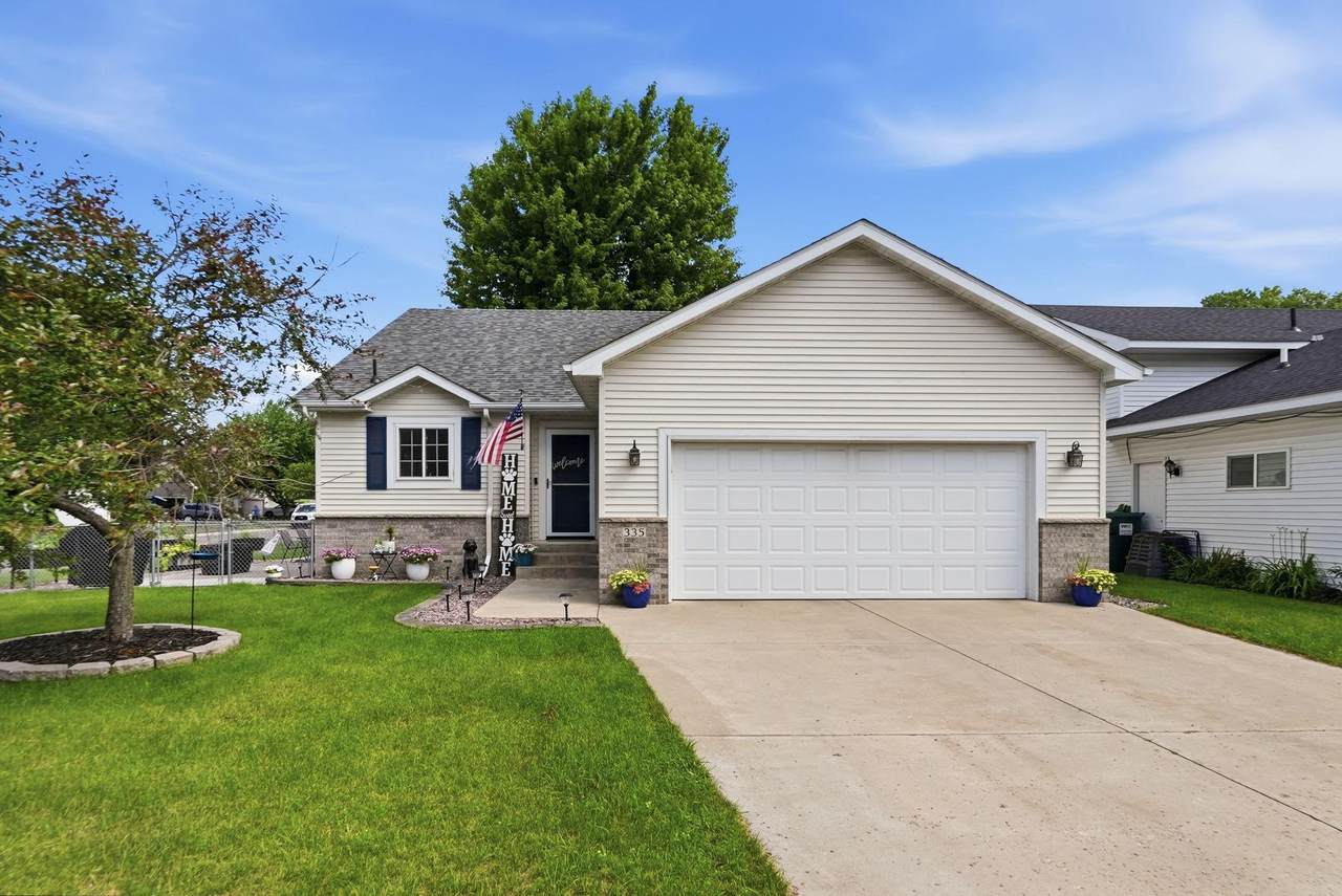 335 Pheasant Drive - Photo 1