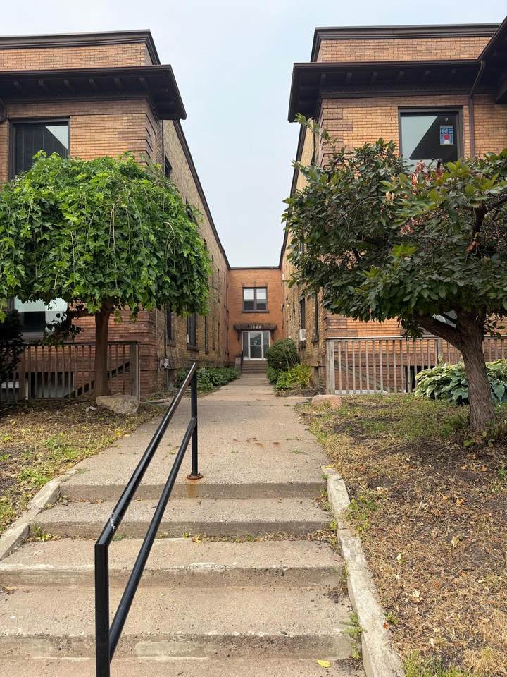 1928 Aldrich Avenue - Photo 1